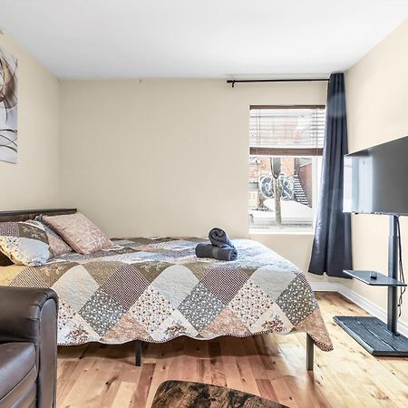 Beautiful 3-Bedrooms In Heart Of Plateau Mont-Royal Μόντρεαλ Εξωτερικό φωτογραφία