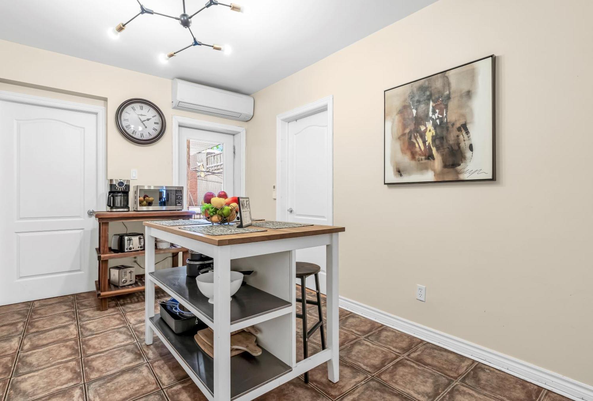 Beautiful 3-Bedrooms In Heart Of Plateau Mont-Royal Μόντρεαλ Εξωτερικό φωτογραφία